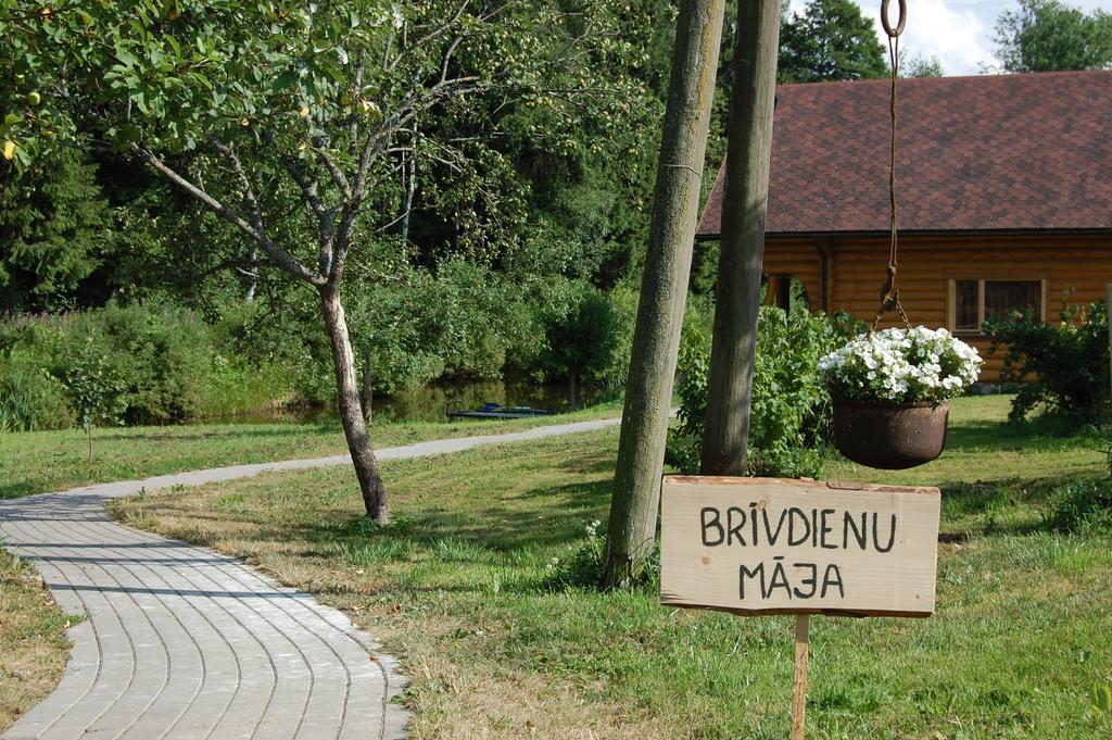 Kucuru Dzirnavas Hotell Lautere Rom bilde